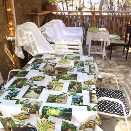 Apartman 22 *